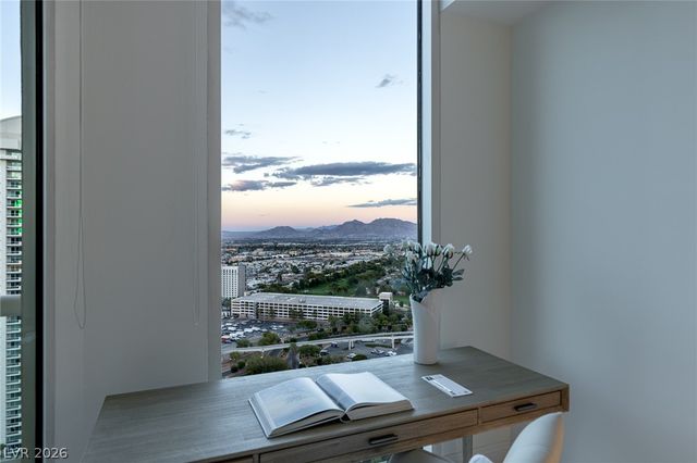 2877 Paradise Road 2802, Las Vegas, NV 89109