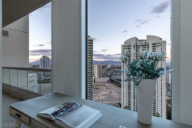 2877 Paradise Road 2802, Las Vegas, NV 89109