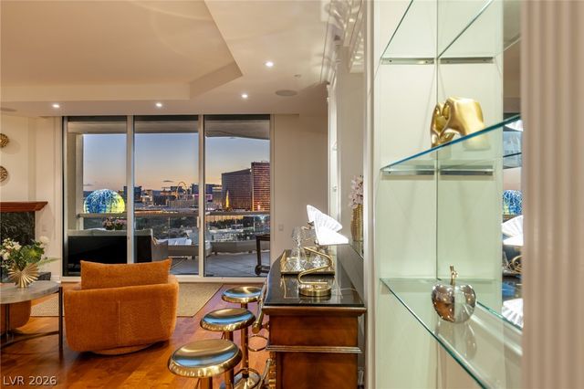 2877 Paradise Road 2802, Las Vegas, NV 89109
