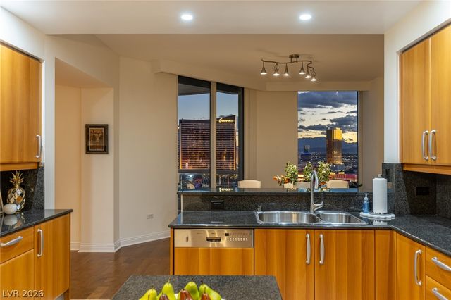 2877 Paradise Road 2802, Las Vegas, NV 89109