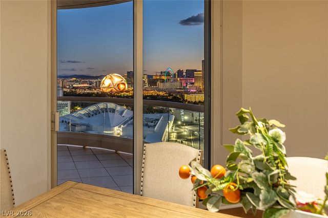 2877 Paradise Road 2802, Las Vegas, NV 89109
