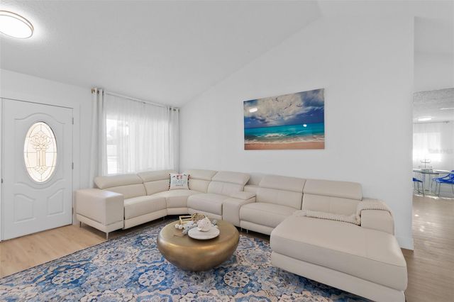 19 WENDLIN LANE, Palm Coast, FL 32164