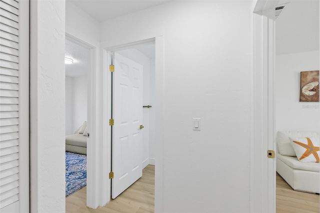 19 WENDLIN LANE, Palm Coast, FL 32164