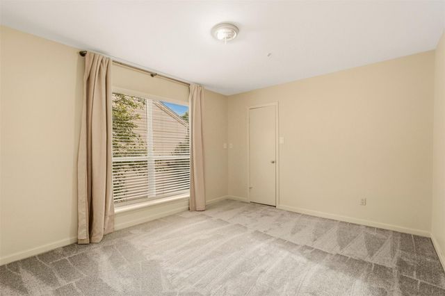 10125 Valley Forge Drive, Houston, TX 77042
