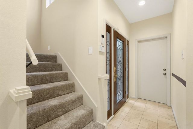 10125 Valley Forge Drive, Houston, TX 77042