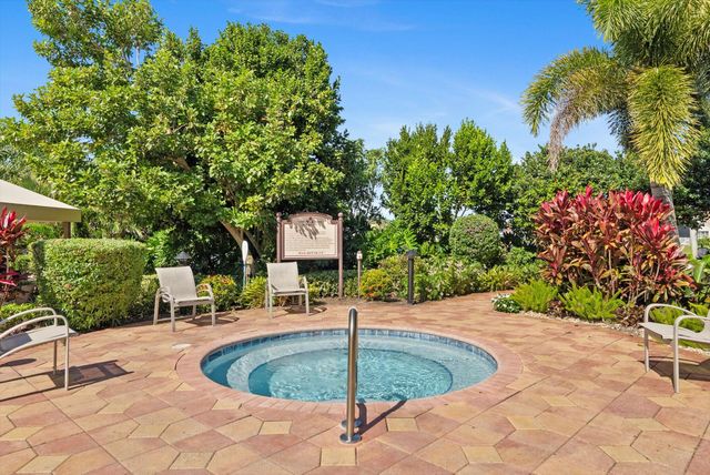 13147 La Sabina Drive, Delray Beach, FL 33446