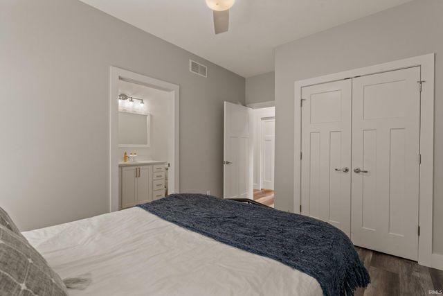 922 N Hill Street, South Bend, IN 46617
