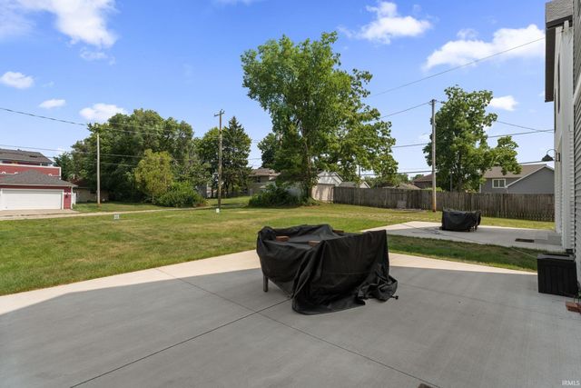 922 N Hill Street, South Bend, IN 46617