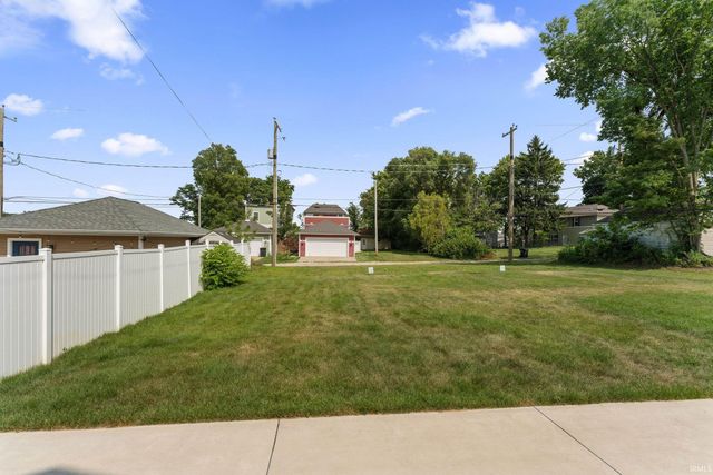922 N Hill Street, South Bend, IN 46617
