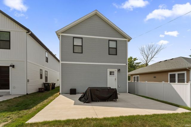 922 N Hill Street, South Bend, IN 46617