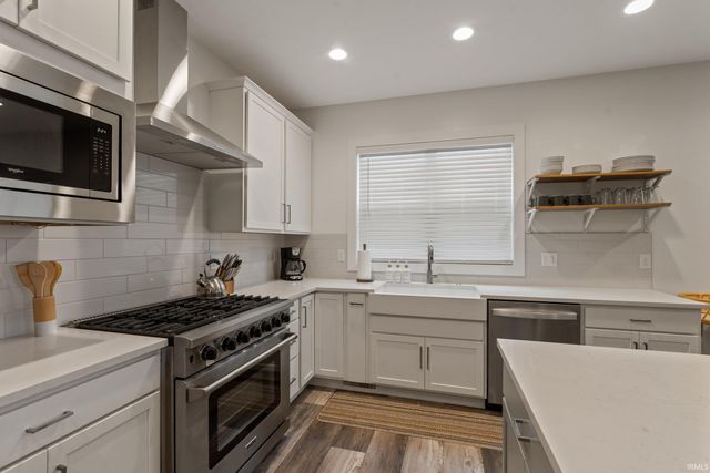 922 N Hill Street, South Bend, IN 46617