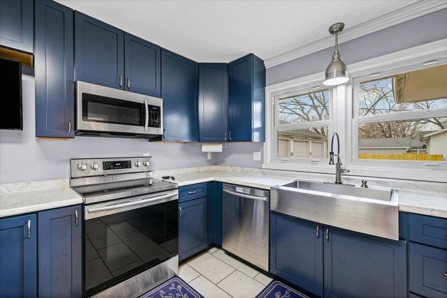 502 S Piatt Street, Monticello, IL 61856