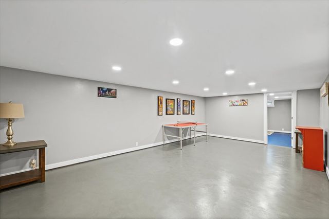 502 S Piatt Street, Monticello, IL 61856