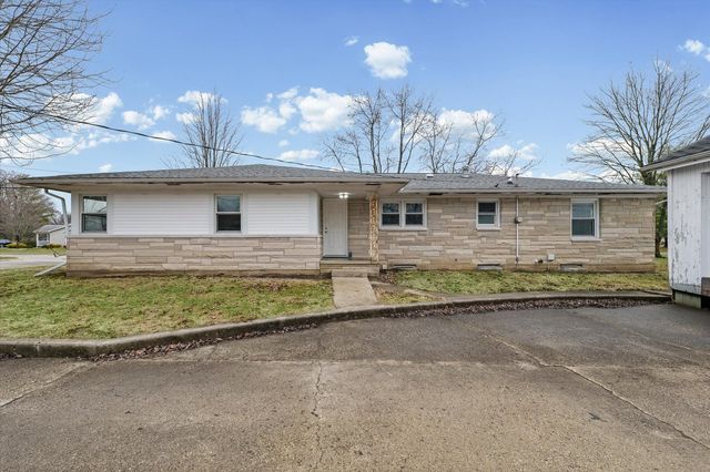 502 S Piatt Street, Monticello, IL 61856