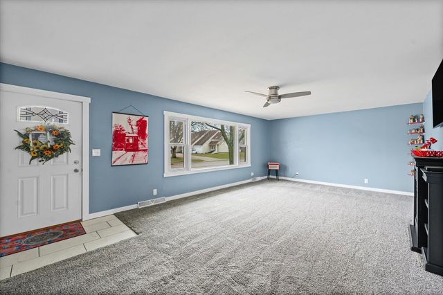 502 S Piatt Street, Monticello, IL 61856