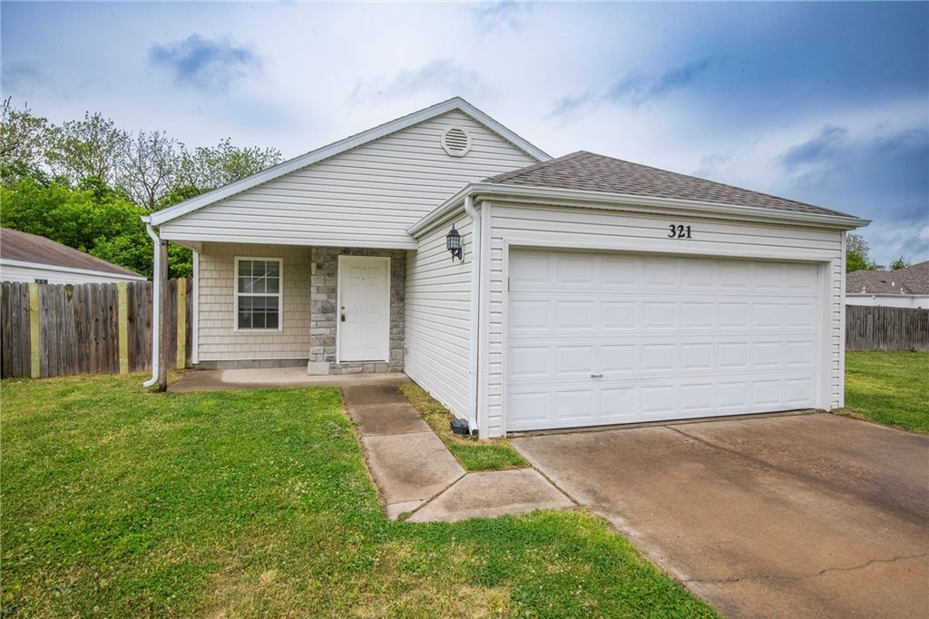 321 Grant Springs Drive, Decatur, AR 72722
