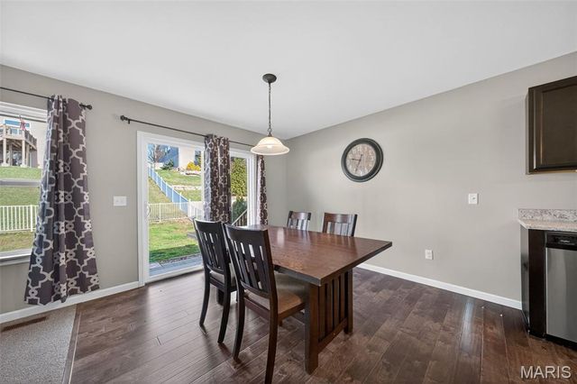 424 Wilmer Meadow Drive, Wentzville, MO 63385