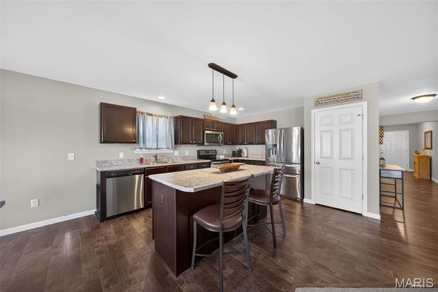 424 Wilmer Meadow Drive, Wentzville, MO 63385