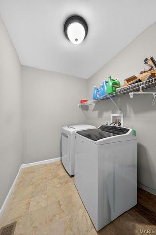 424 Wilmer Meadow Drive, Wentzville, MO 63385