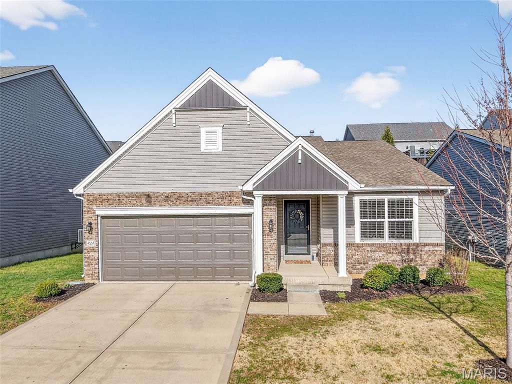 424 Wilmer Meadow Drive, Wentzville, MO 63385