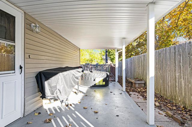 2521 Club Drive, South Bend, IN 46615