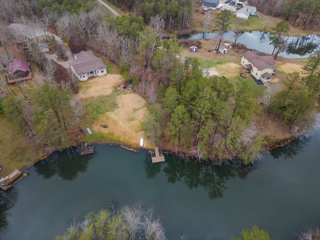 374 Eagle Lake Rd, Coalmont, TN 37313