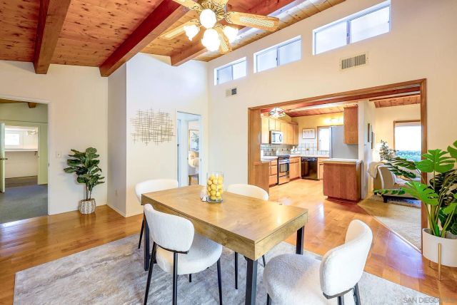 1642 York Dr, Vista, CA 92084