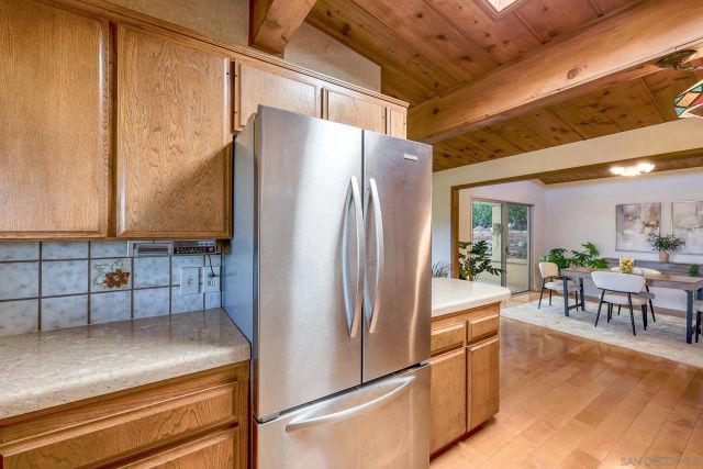 1642 York Dr, Vista, CA 92084