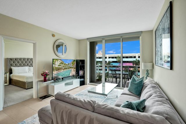 480 Hibiscus Street 421, West Palm Beach, FL 33401