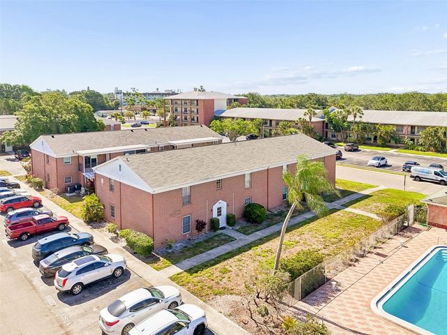 1062 85TH TERRACE N A, St Petersburg, FL 33702