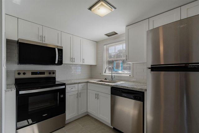 1062 85TH TERRACE N A, St Petersburg, FL 33702