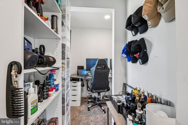 6715 WESTCOTT RD, Falls Church, VA 22042