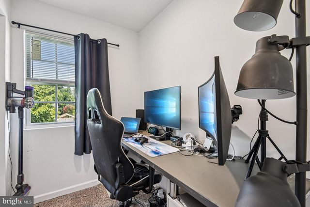 6715 WESTCOTT RD, Falls Church, VA 22042