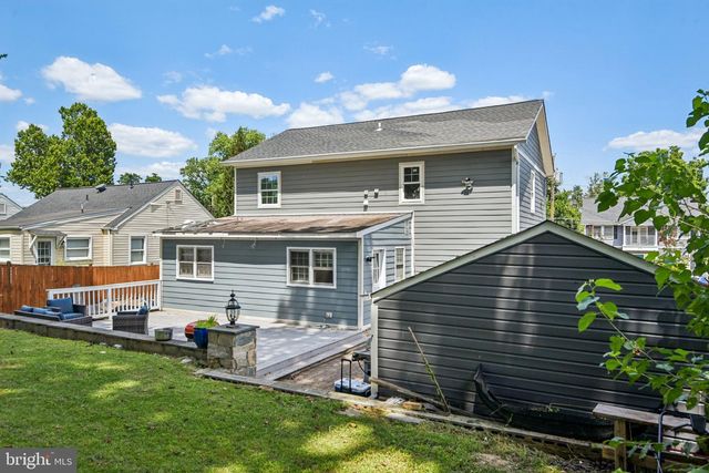 6715 WESTCOTT RD, Falls Church, VA 22042