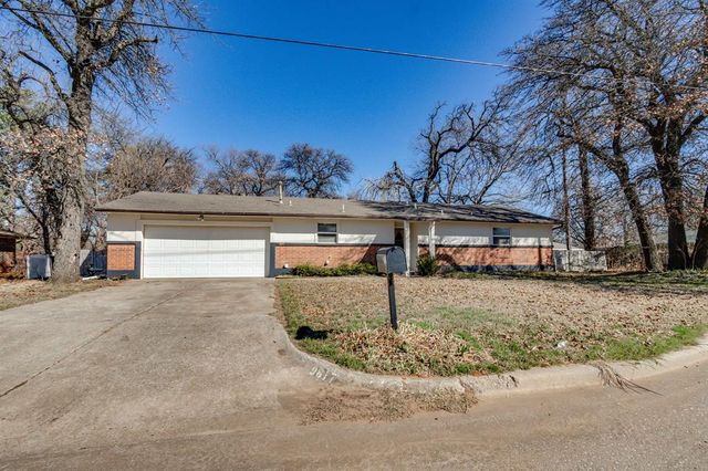 9617 NE 4th Street, Midwest City, OK 73130