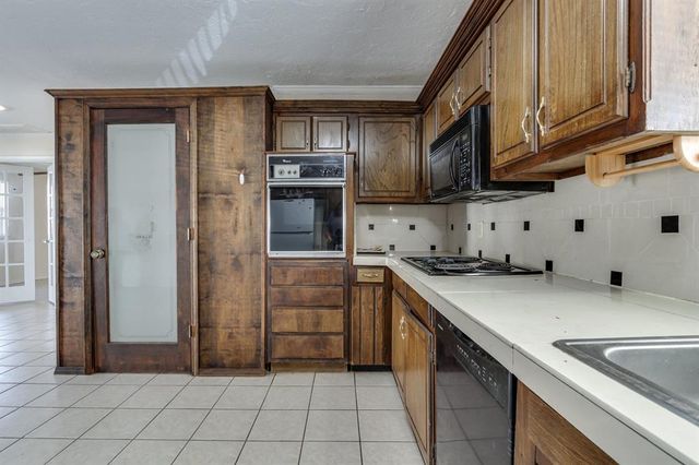 9617 NE 4th Street, Midwest City, OK 73130