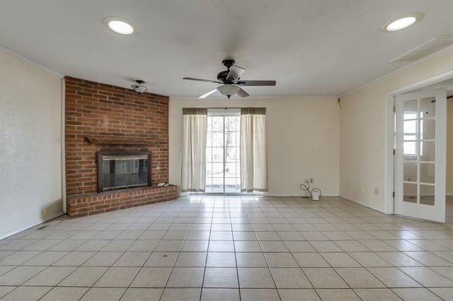 9617 NE 4th Street, Midwest City, OK 73130