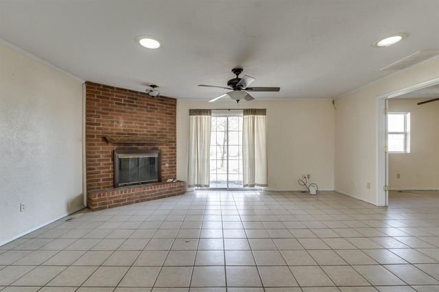 9617 NE 4th Street, Midwest City, OK 73130