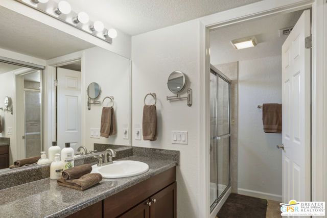 2345 S Cherokee Way 137, Palm Springs, CA 92264