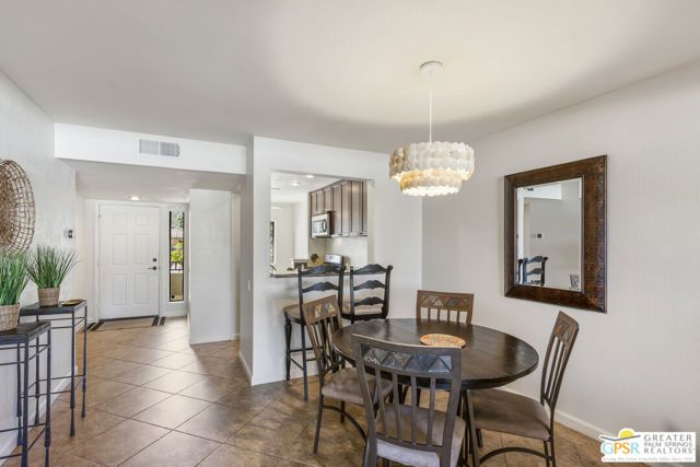 2345 S Cherokee Way 137, Palm Springs, CA 92264
