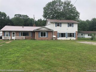 4265 Pine Grove Avenue, Fort Gratiot Charter Township, MI 48059