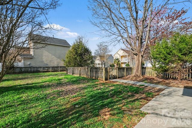 4008 Wilgrove Way Drive, Charlotte, NC 28213