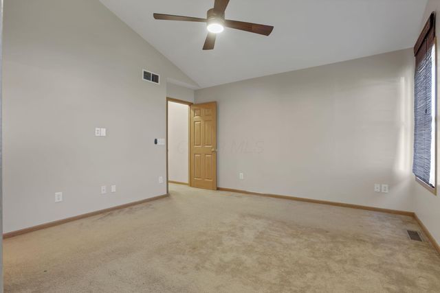 342 W Hunters Drive, Newark, OH 43055