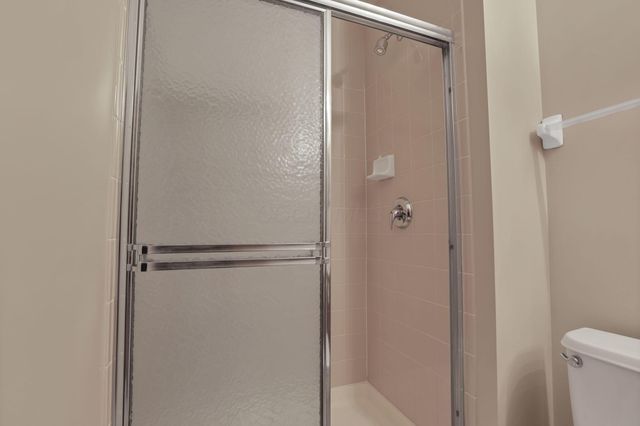 342 W Hunters Drive, Newark, OH 43055