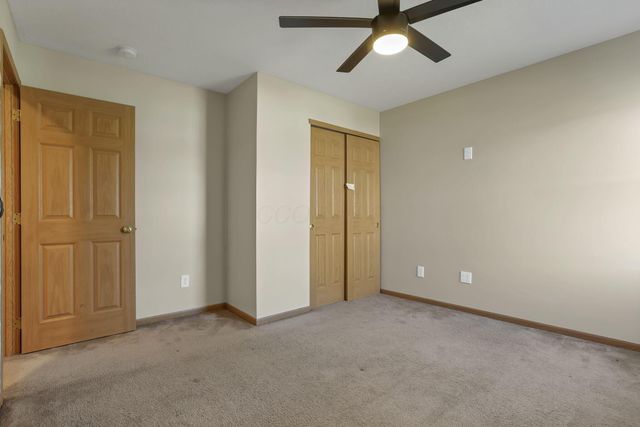 342 W Hunters Drive, Newark, OH 43055