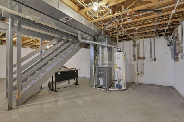 342 W Hunters Drive, Newark, OH 43055