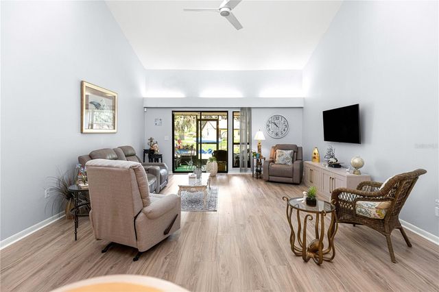 2226 CYPRESS COVE DRIVE 2226, Tavares, FL 32778
