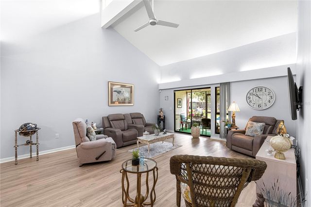 2226 CYPRESS COVE DRIVE 2226, Tavares, FL 32778