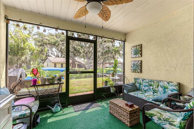 2226 CYPRESS COVE DRIVE 2226, Tavares, FL 32778