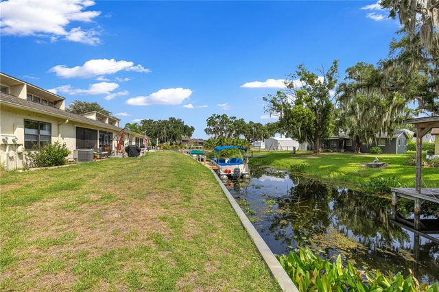 2226 CYPRESS COVE DRIVE 2226, Tavares, FL 32778